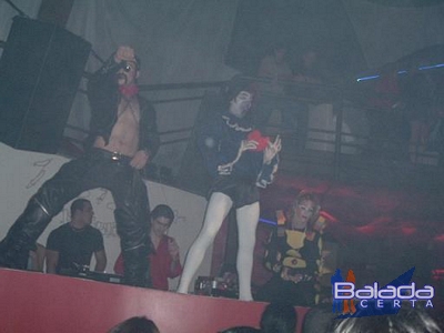 Balada: Fotos do Feriado na Ibiza