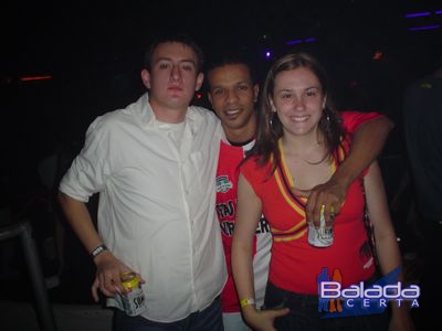 Balada: Fotos de Sexta-feira na Ibiza