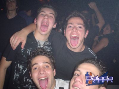 Balada: Fotos de Sexta-feira na Ibiza