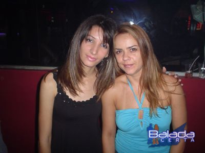 Balada: Fotos de Sexta-feira na Ibiza
