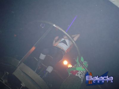 Balada: Fotos de Sexta-feira na Ibiza