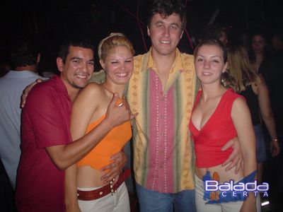 Balada: Fotos de Sexta-feira na Ibiza