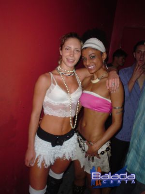 Balada: Fotos de Sexta-feira na Ibiza