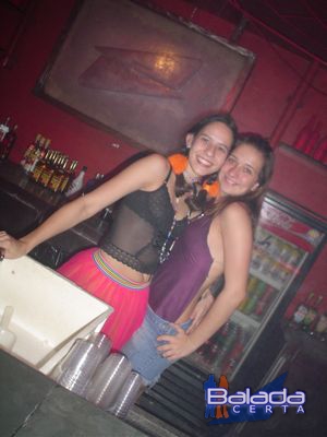 Balada: Fotos de Sexta-feira na Ibiza