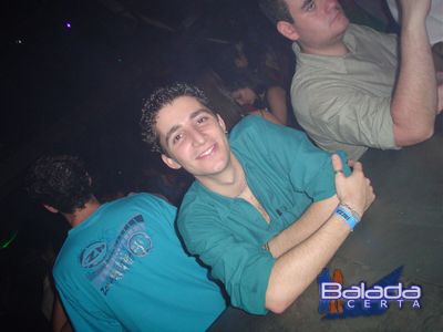 Balada: Fotos de Sexta-feira na Ibiza