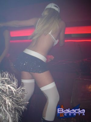 Balada: Fotos de Sexta-feira na Ibiza