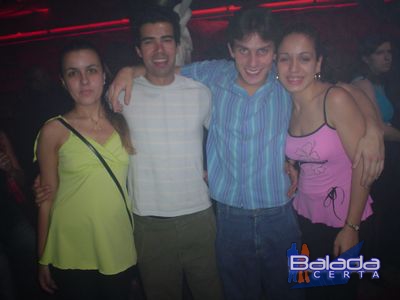 Balada: Fotos de Sexta-feira na Ibiza