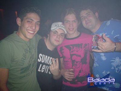 Balada: Fotos de Sexta-feira na Lucky Disco Lounge