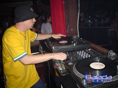Balada: Fotos de Sbado na Anzu em It