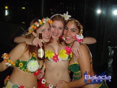 Balada: Fotos de Sexta na Lemon Club