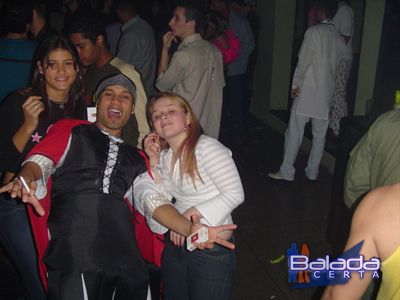 Balada: Fotos de Sexta na Lemon Club