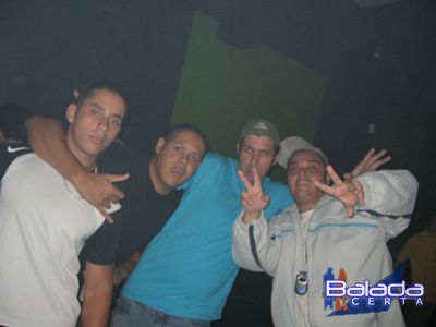 Balada: Fotos de Sbado na Lemon Club