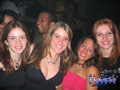 Balada: Fotos de Sbado no Avelinos SP