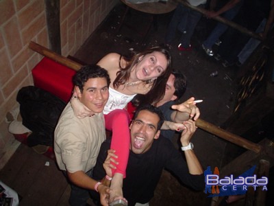 Balada: Fotos de Sbado no Avelinos SP