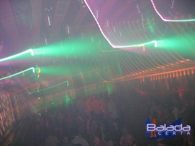 Balada: Fotos de Sexta no Happy News