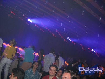 Balada: Fotos de Sexta no Happy News
