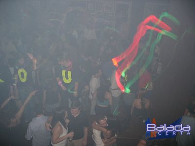 Balada: Fotos de Sexta no Happy News