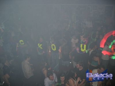 Balada: Fotos de Sexta no Happy News
