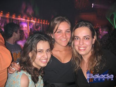 Balada: Fotos de Sexta no Happy News