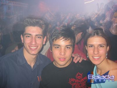 Balada: Fotos de Sexta no Happy News