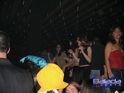 Balada: Fotos de Sbado no Happy News