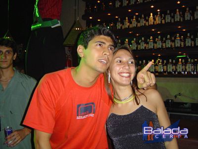 Balada: Fotos de Sexta no Happy News