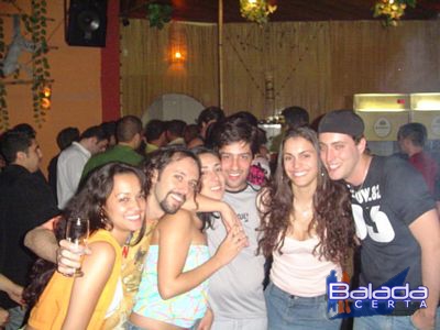 Balada: Fotos da Festa �rabe no Kioski
