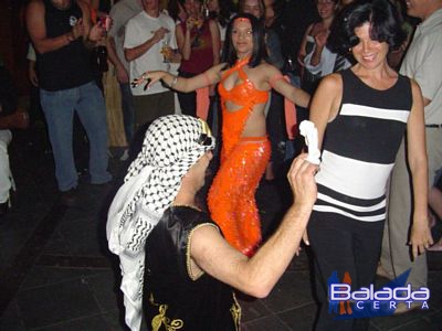 Balada: Fotos da Festa �rabe no Kioski
