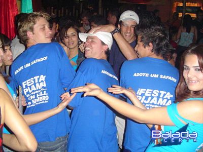 Balada: Fotos da Festa �rabe no Kioski