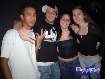 Balada: Fotos de Segunda-feira, feriado, na e-muzik