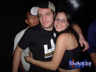 Balada: Fotos de Segunda-feira, feriado, na e-muzik