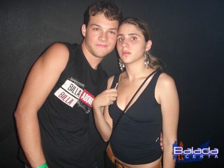 Balada: Fotos de quinta-feira na e-muzik