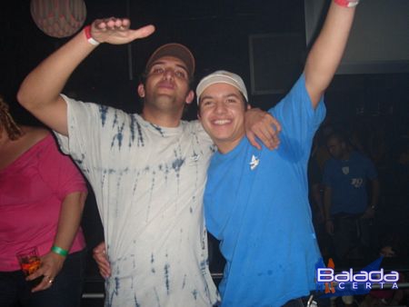 Balada: Fotos de quinta-feira na e-muzik