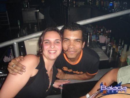 Balada: Fotos de quinta-feira na e-muzik