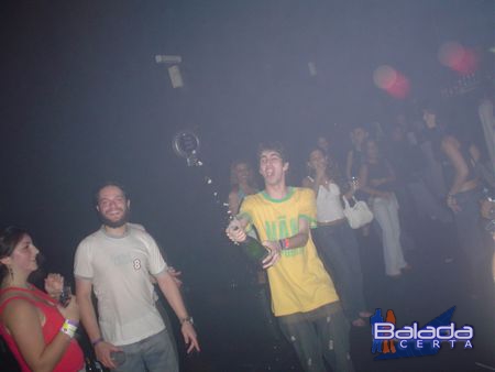 Balada: Fotos de Sbado no aniversrio do Dj Breder na e-muzik