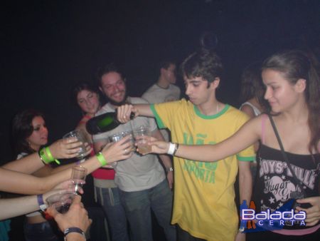 Balada: Fotos de Sbado no aniversrio do Dj Breder na e-muzik