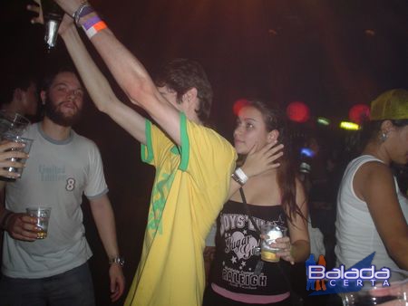 Balada: Fotos de Sbado no aniversrio do Dj Breder na e-muzik