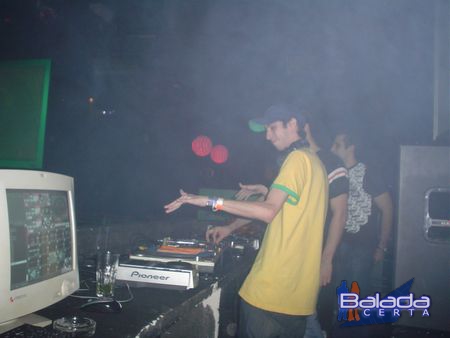 Balada: Fotos de Sbado no aniversrio do Dj Breder na e-muzik