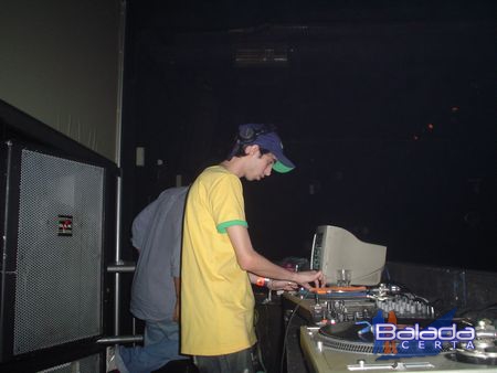 Balada: Fotos de Sbado no aniversrio do Dj Breder na e-muzik