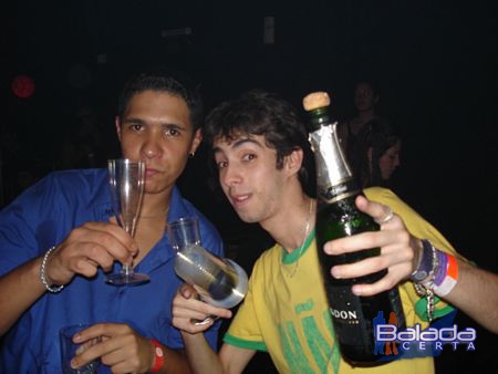 Balada: Fotos de Sbado no aniversrio do Dj Breder na e-muzik
