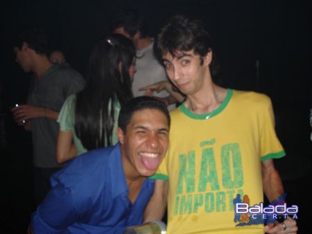 Balada: Fotos de Sbado no aniversrio do Dj Breder na e-muzik