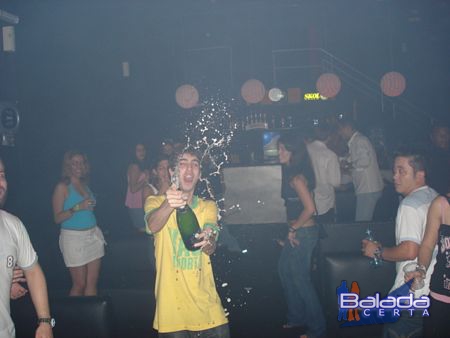 Balada: Fotos de Sbado no aniversrio do Dj Breder na e-muzik