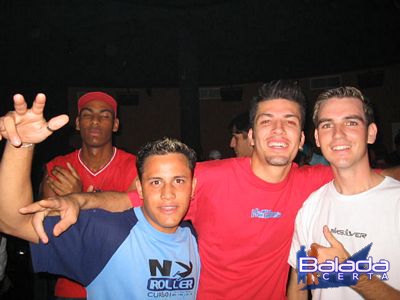 Balada: Fotos de quinta-feira na bano