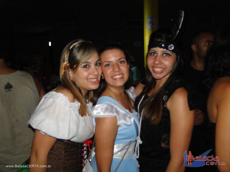 Balada: Fotos da festa a fantasia no bano em So Paulo/SP