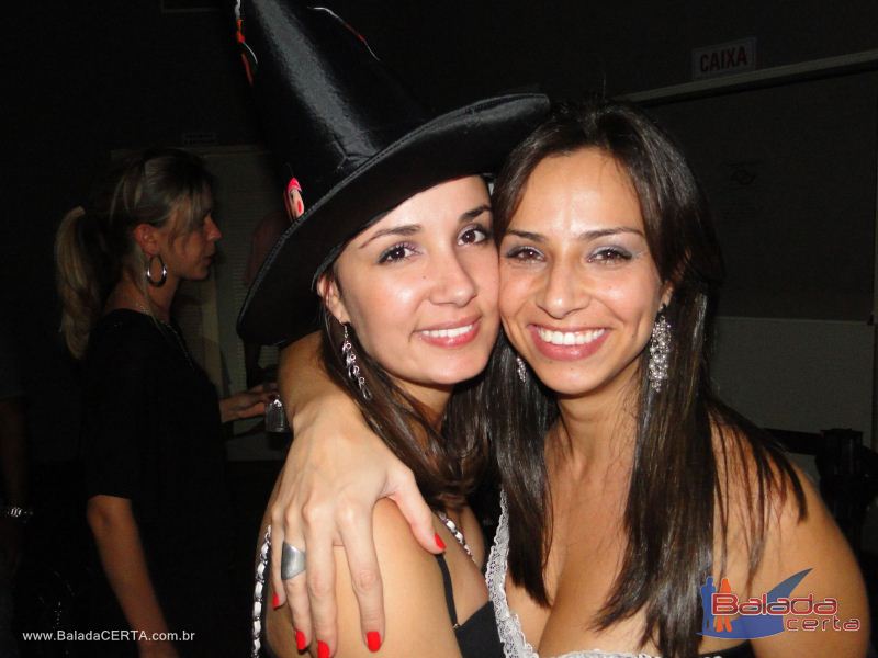 Balada: Fotos da festa a fantasia no bano em So Paulo/SP