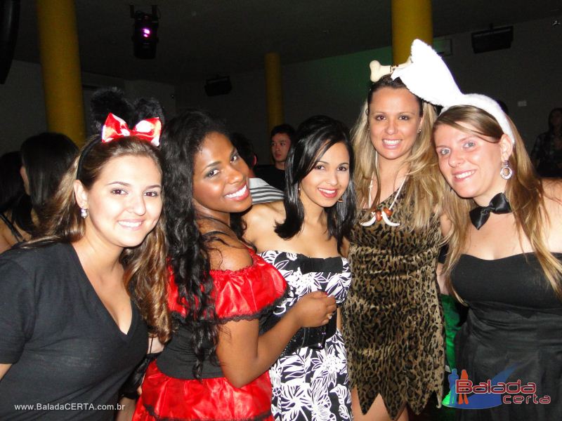 Balada: Fotos da festa a fantasia no bano em So Paulo/SP
