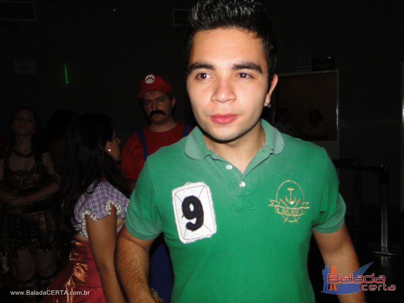 Balada: Fotos da festa a fantasia no bano em So Paulo/SP