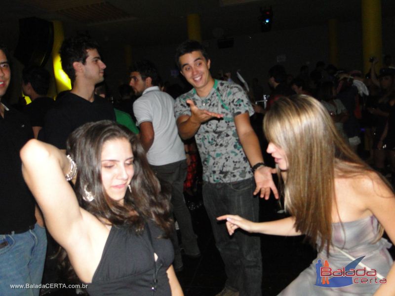 Balada: Fotos da festa a fantasia no bano em So Paulo/SP
