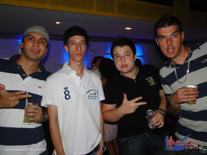 Balada: Fotos da festa a fantasia no bano em So Paulo/SP