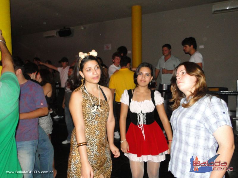 Balada: Fotos da festa a fantasia no bano em So Paulo/SP